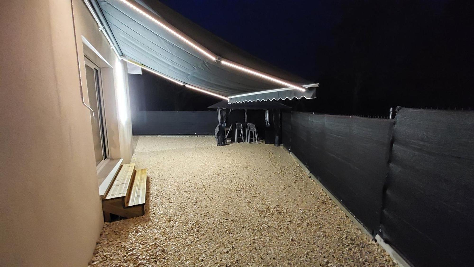 Maison Neuve Proche Station De Ski, 10 Couchages, Tout Confort Granieu 部屋 写真